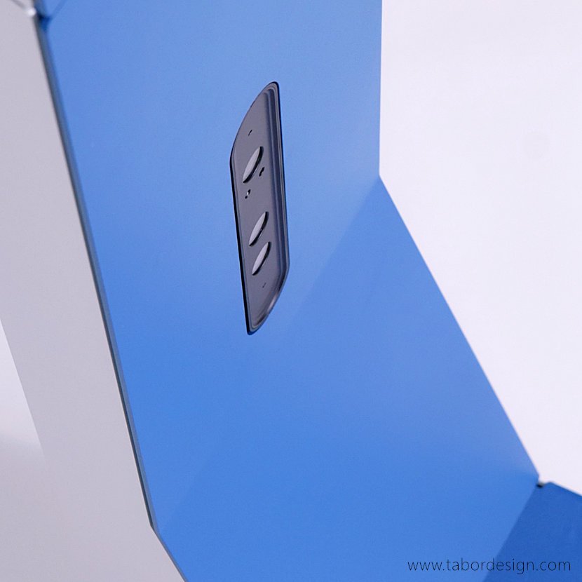 Skaner 3D Iniphy — nowoczesne narzędzie diagnostyczne. Fragment obudowy. Widoczny przedni panel i kamera.